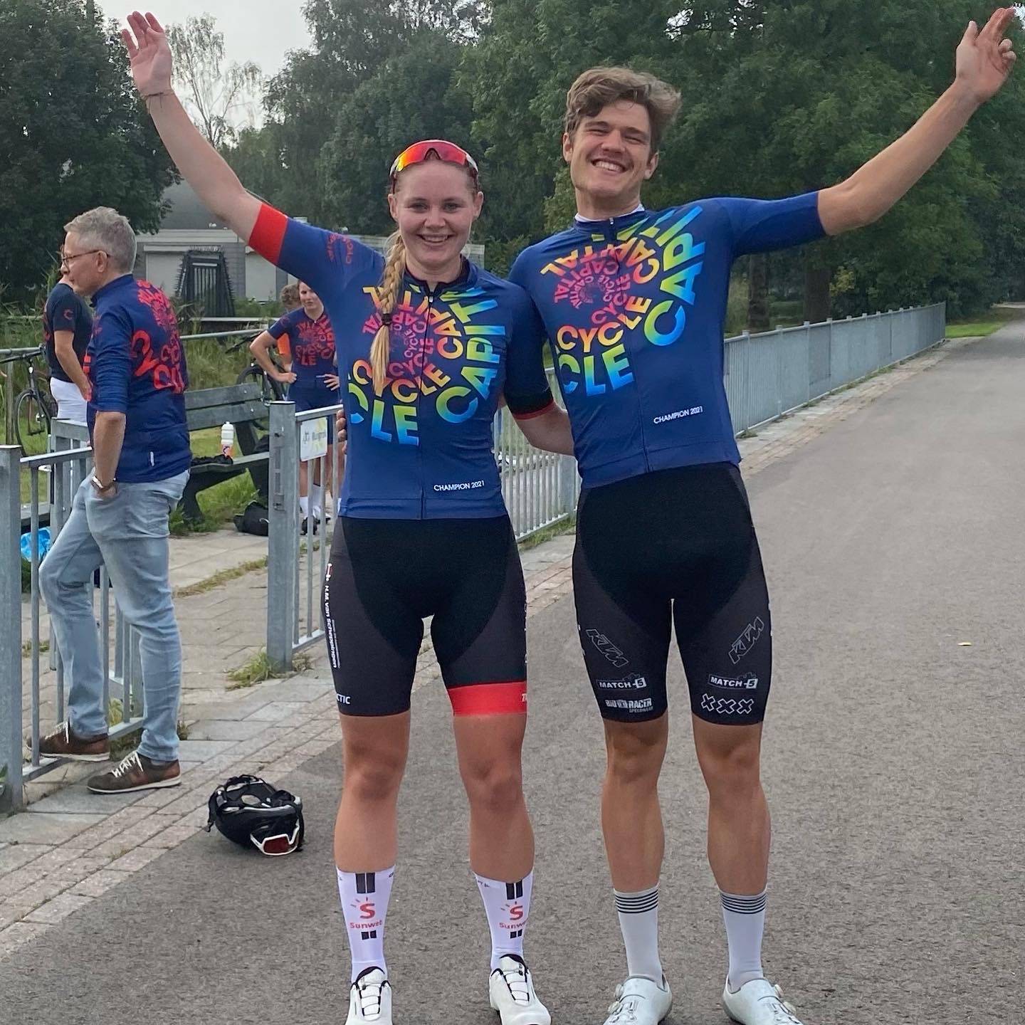 Lisanne Immerzeel en Quinten Veling schitteren in hun nieuwe Cycle Capital kampioentrui voor 2021