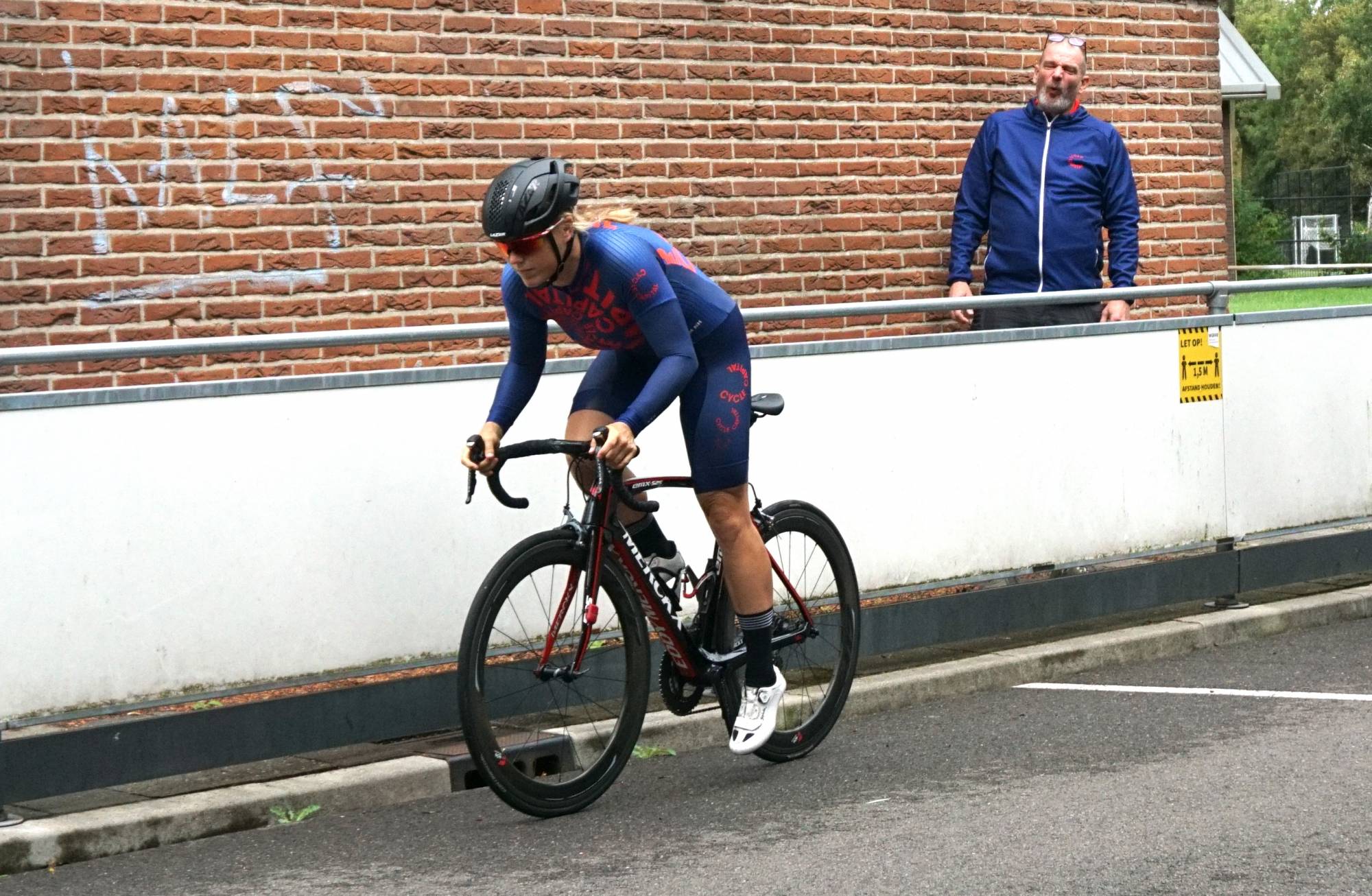 Cycle Capital Team NH rijdster Sonja Krouwels gaat direct voluit vanaf de start van haar tijdrit in de 5e rit van de Cycle Capital Time Trial challenge voor Team NH.